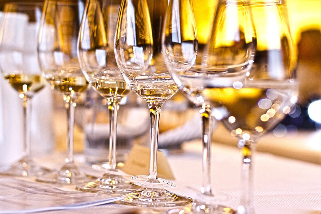 Speciali sessioni di wine tasting dedicate alla scoperta delle produzioni siciliane.